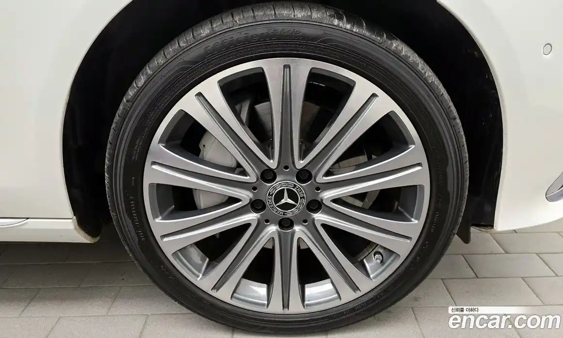Mercedes-Benz E-Class 2022 2.0 гидро в Москве № 139369, фото 5