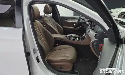 Mercedes-Benz E-Class 2018 2.0 гидро в Москве № 140043, миниатюра 12