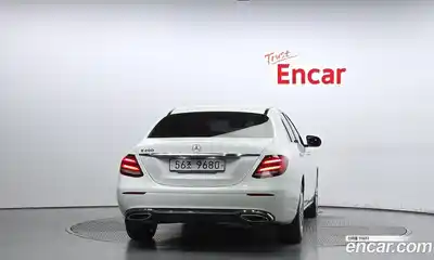 Mercedes-Benz E-Class 2018 2.0 гидро в Москве № 140043, миниатюра 4
