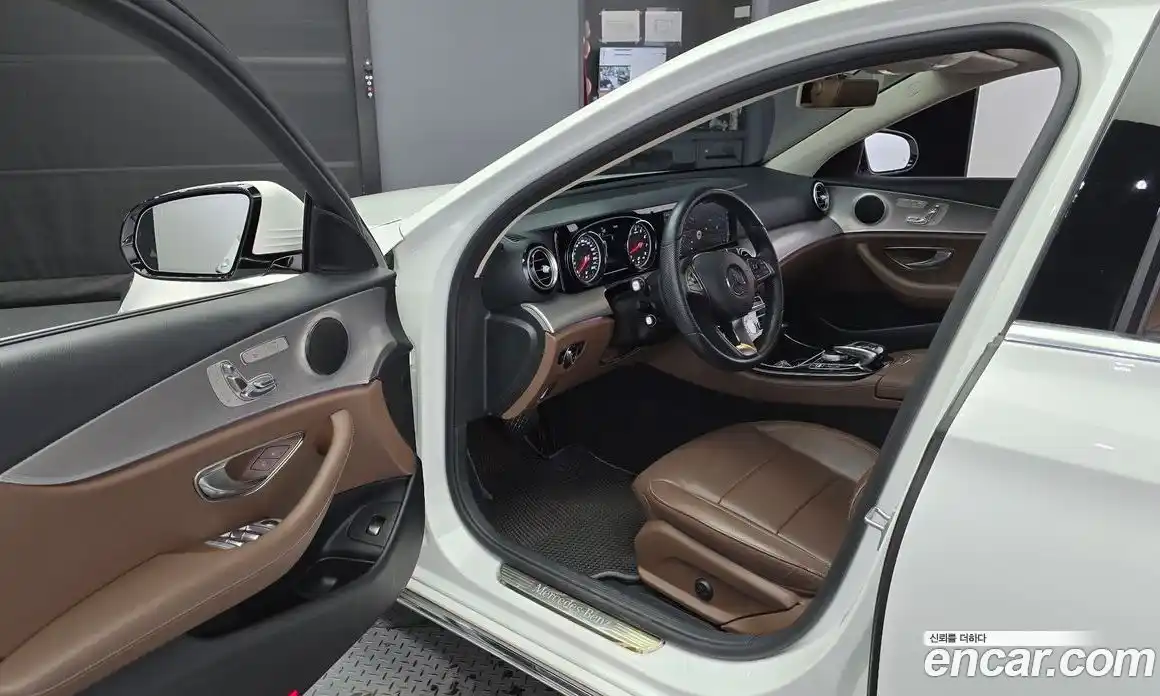 Mercedes-Benz E-Class 2018 2.0 гидро в Москве № 140043, фото 10