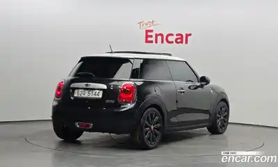 Mini Cooper 2015 1.5 гидро в Москве № 140524, миниатюра 2