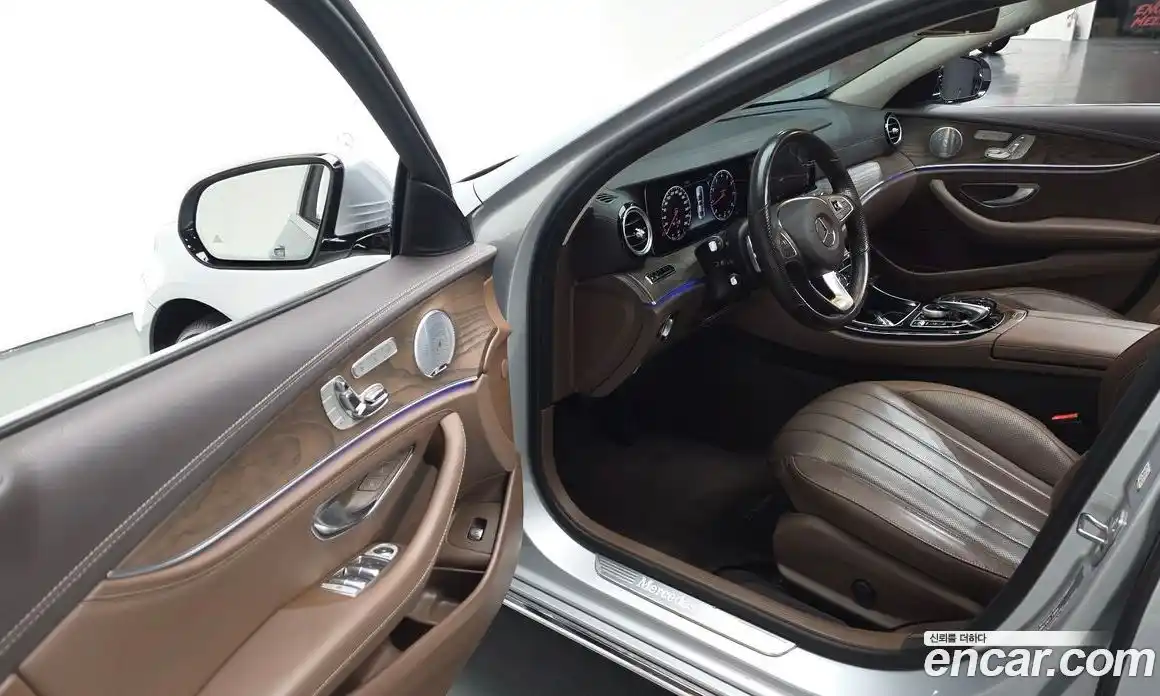 Mercedes-Benz E-Class 2018 2.0 гидро в Москве № 141730, фото 11