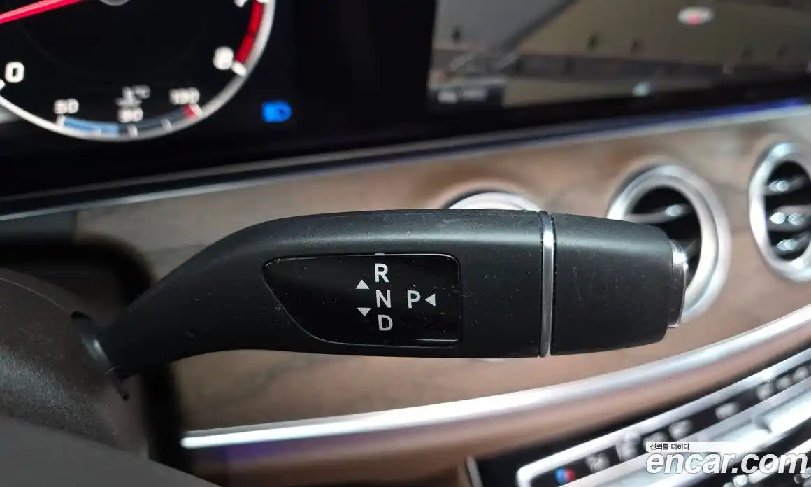 Mercedes-Benz E-Class 2018 2.0 гидро в Москве № 141730, фото 8