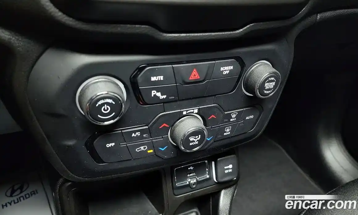 Jeep Renegade 2021 2.4 гидро в Москве № 147642, фото 19