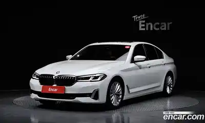 BMW 5-Series, 2021