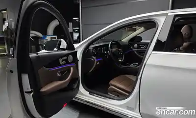 Mercedes-Benz E-Class 2018 2.0 гидро в Москве, миниатюра 11