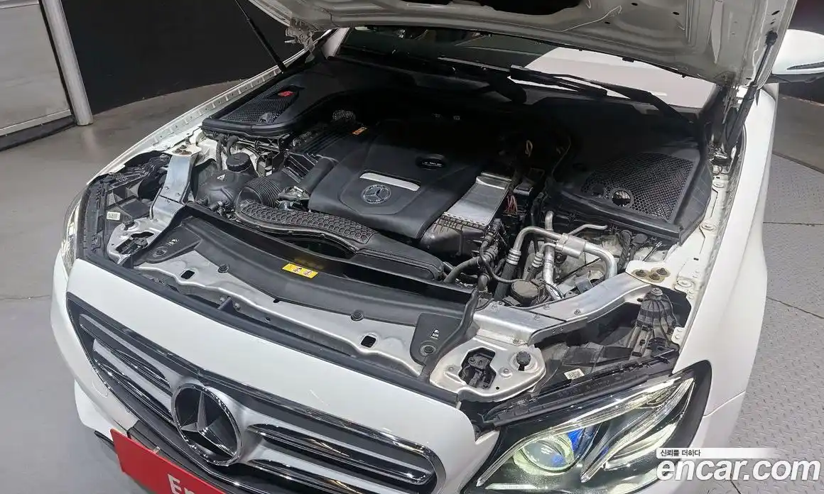 Mercedes-Benz E-Class 2018 2.0 гидро в Москве, фото 6