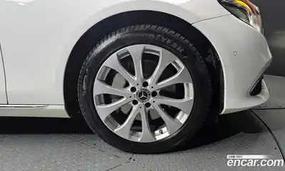 Mercedes-Benz E-Class 2019 2.0 гидро в Москве, миниатюра 5