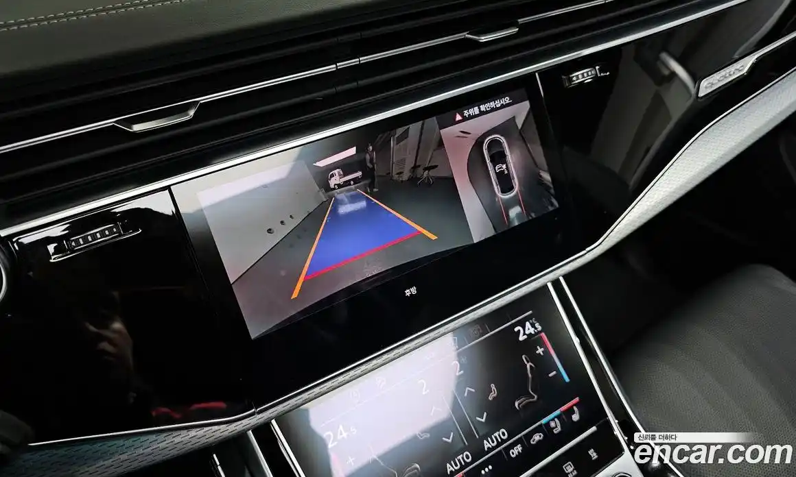 Audi Q8 2024 3.0 гидро в Москве № 162311, фото 16