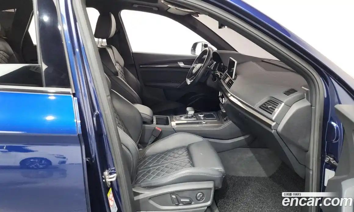 Audi SQ5 2020 3.0 гидро в Москве № 162627, фото 11