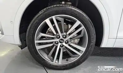 Audi Q5 2021 2.0 гидро в Москве № 162987, миниатюра 5