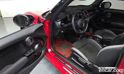 Mini Cooper 2023 2.0 гидро в Москве № 163935, миниатюра 11