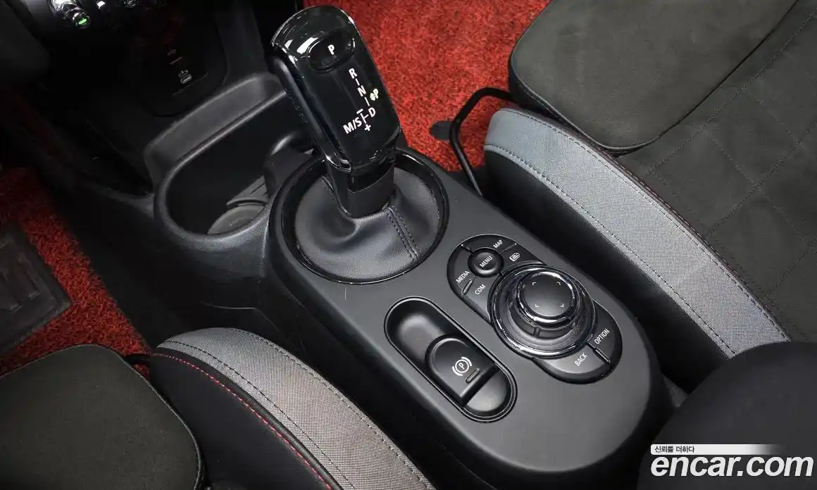 Mini Cooper 2023 2.0 гидро в Москве № 163935, фото 8