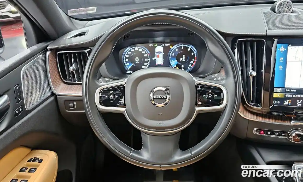 Volvo XC60 2021 2.0 гидро в Москве № 164443, фото 13