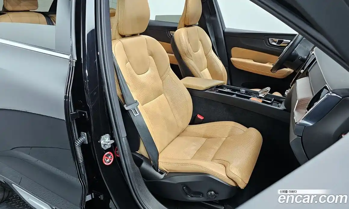 Volvo XC60 2021 2.0 гидро в Москве № 164443, фото 10