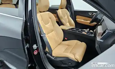 Volvo XC60 2021 2.0 гидро в Москве № 164443, миниатюра 10