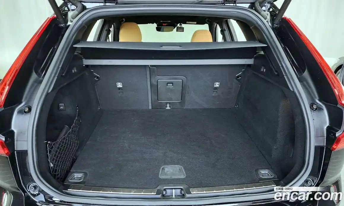 Volvo XC60 2020 2.0 гидро в Москве № 164511, фото 20