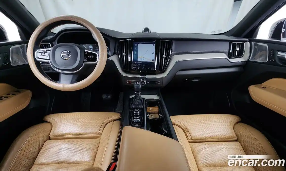 Volvo XC60 2020 2.0 гидро в Москве № 164511, фото 7