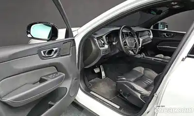 Volvo XC60 2020 2.0 гидро в Москве № 164517, миниатюра 10