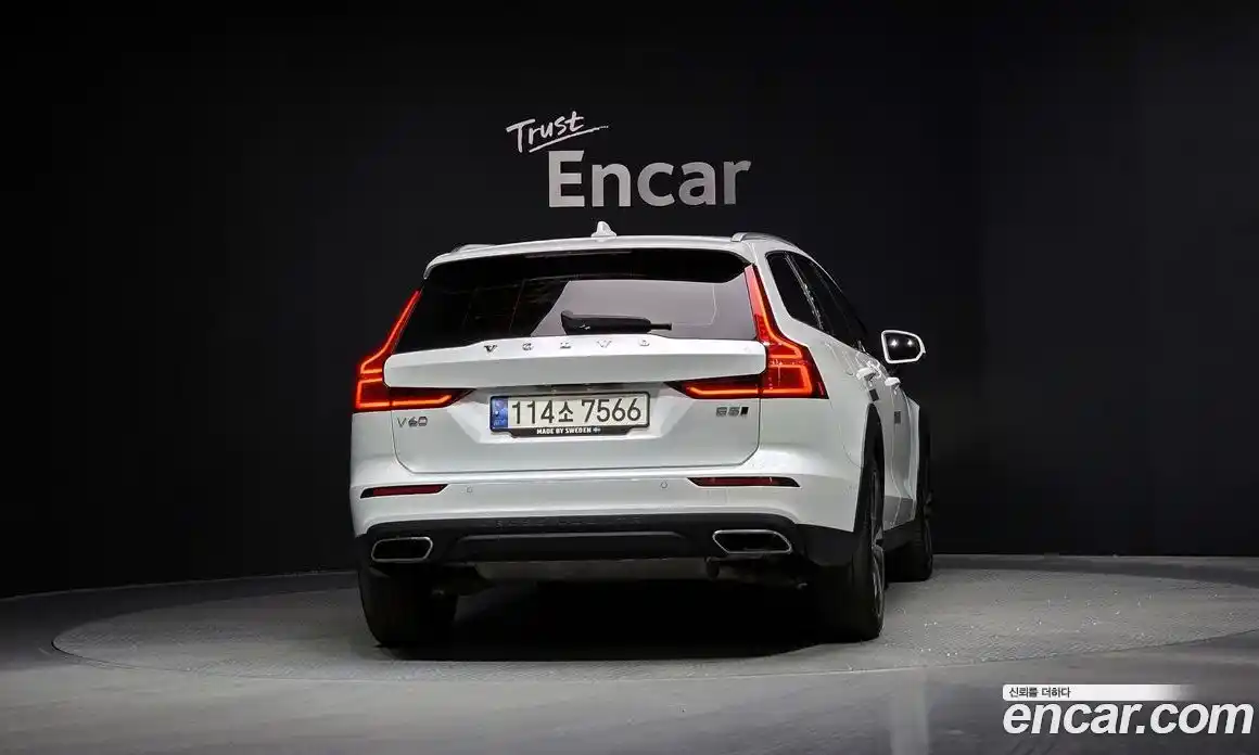 Volvo V60 2021 2.0 гидро в Москве № 164542, фото 4
