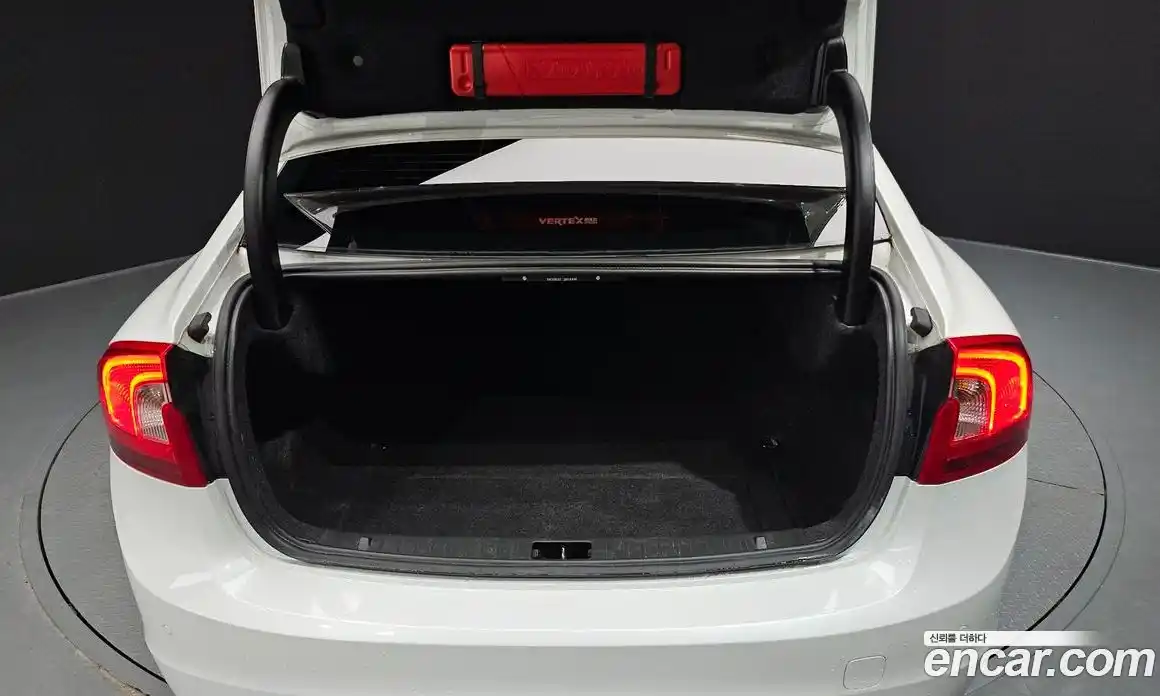 Volvo S60 2017 2.0 гидро в Москве № 164636, фото 20