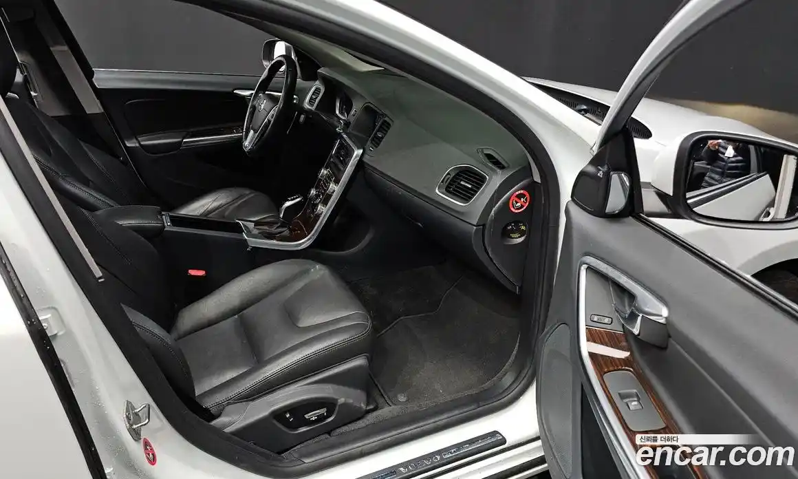 Volvo S60 2017 2.0 гидро в Москве № 164636, фото 10