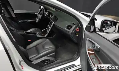 Volvo S60 2017 2.0 гидро в Москве № 164636, миниатюра 10