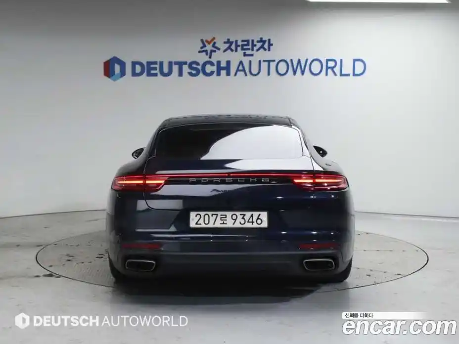 Porsche Panamera 2018 3.0 гидро в Москве № 165632, фото 4