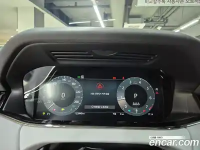 Land Rover Range-Rover Evoque 2025 2.0 гидро в Москве № 166087, миниатюра 11