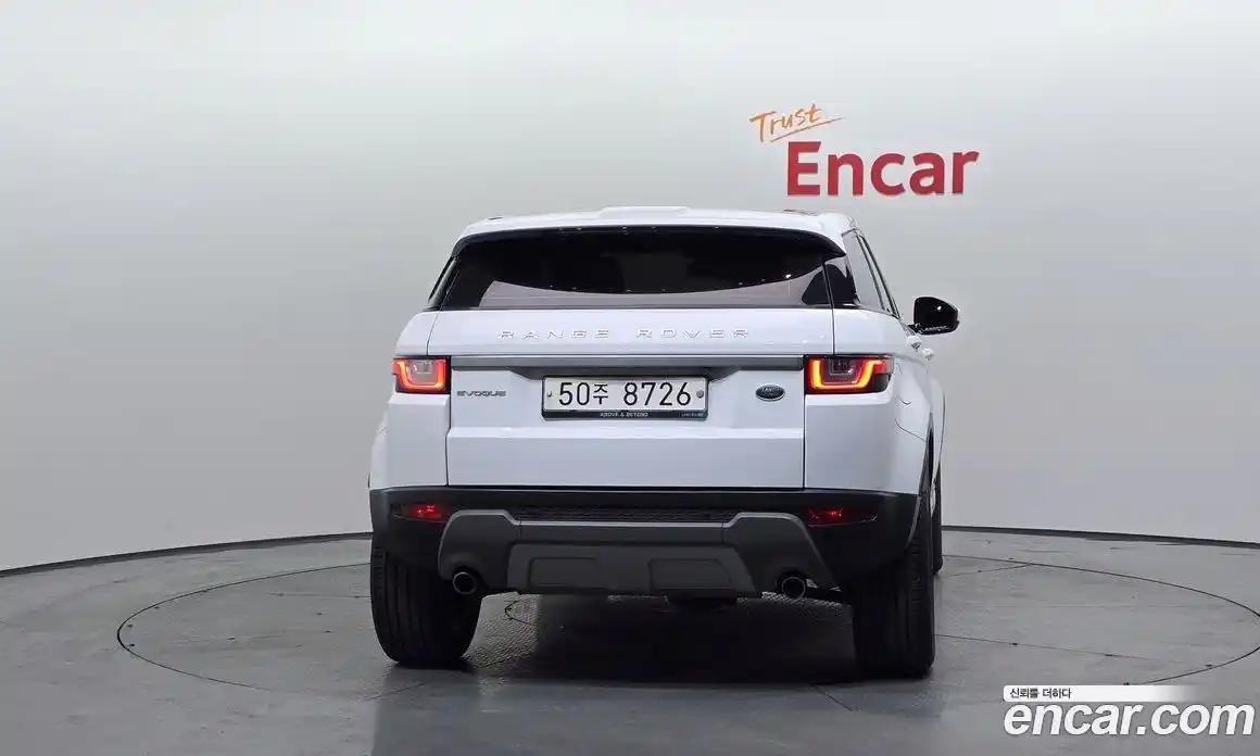 Land Rover Range-Rover Evoque 2018 2.0 гидро в Москве № 166201, фото 4