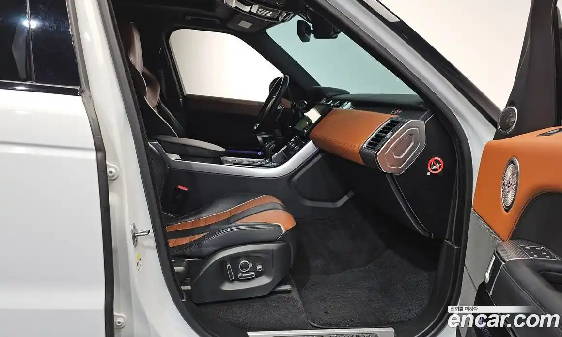 Land Rover Range-Rover Sport 2016 5.0 гидро в Москве № 166274, фото 11