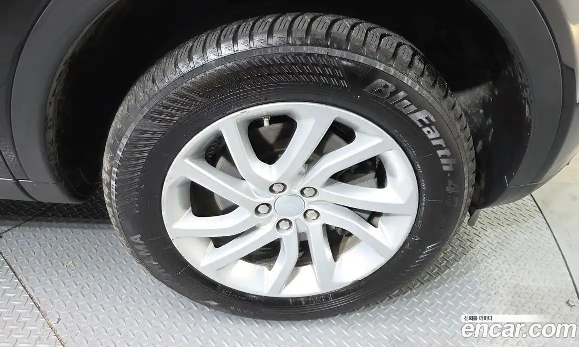 Land Rover Discovery Sport 2019 2.0 гидро в Москве № 166615, фото 5