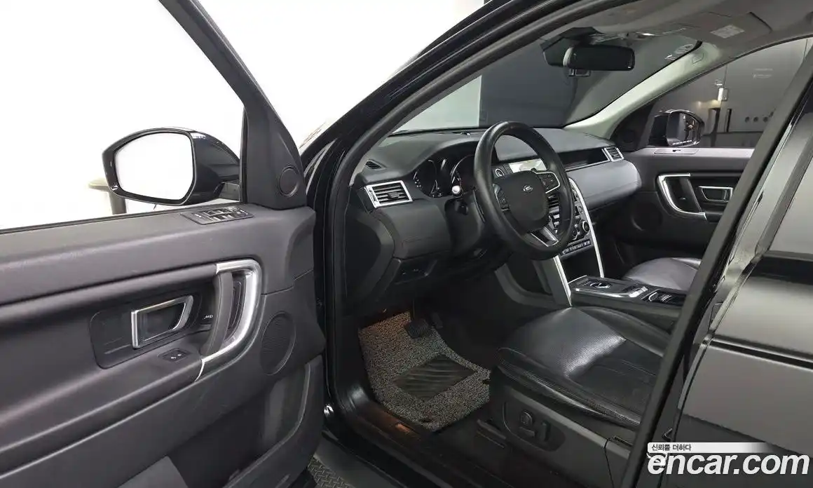 Land Rover Discovery Sport 2019 2.0 гидро в Москве № 166615, фото 10