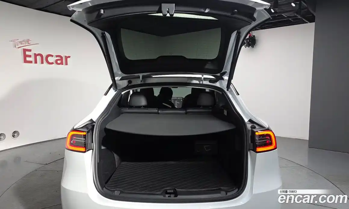 Tesla Model Y 2023 0.2 гидро в Москве № 167654, фото 19