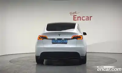 Tesla Model Y 2023 0.2 гидро в Москве № 167654, миниатюра 3