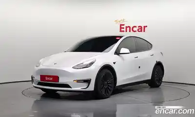 Tesla Model Y, 2021