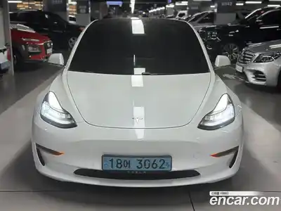 Tesla Model 3, 2020
