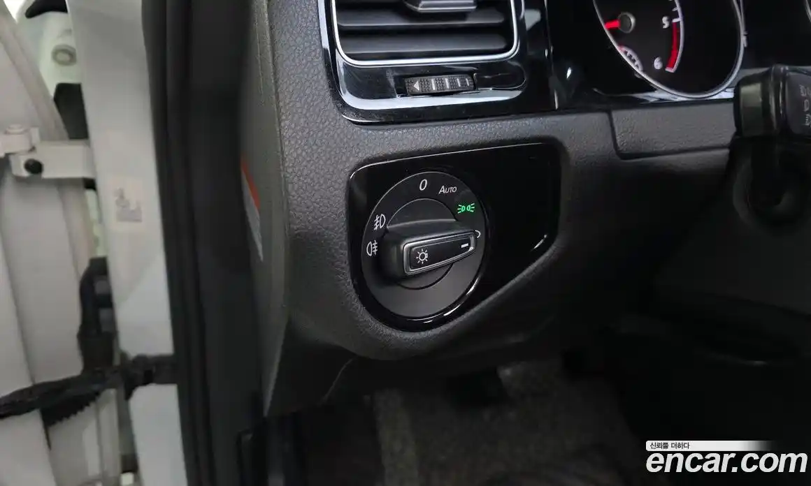 Volkswagen Golf 2015 2.0 гидро в Москве № 169104, фото 19