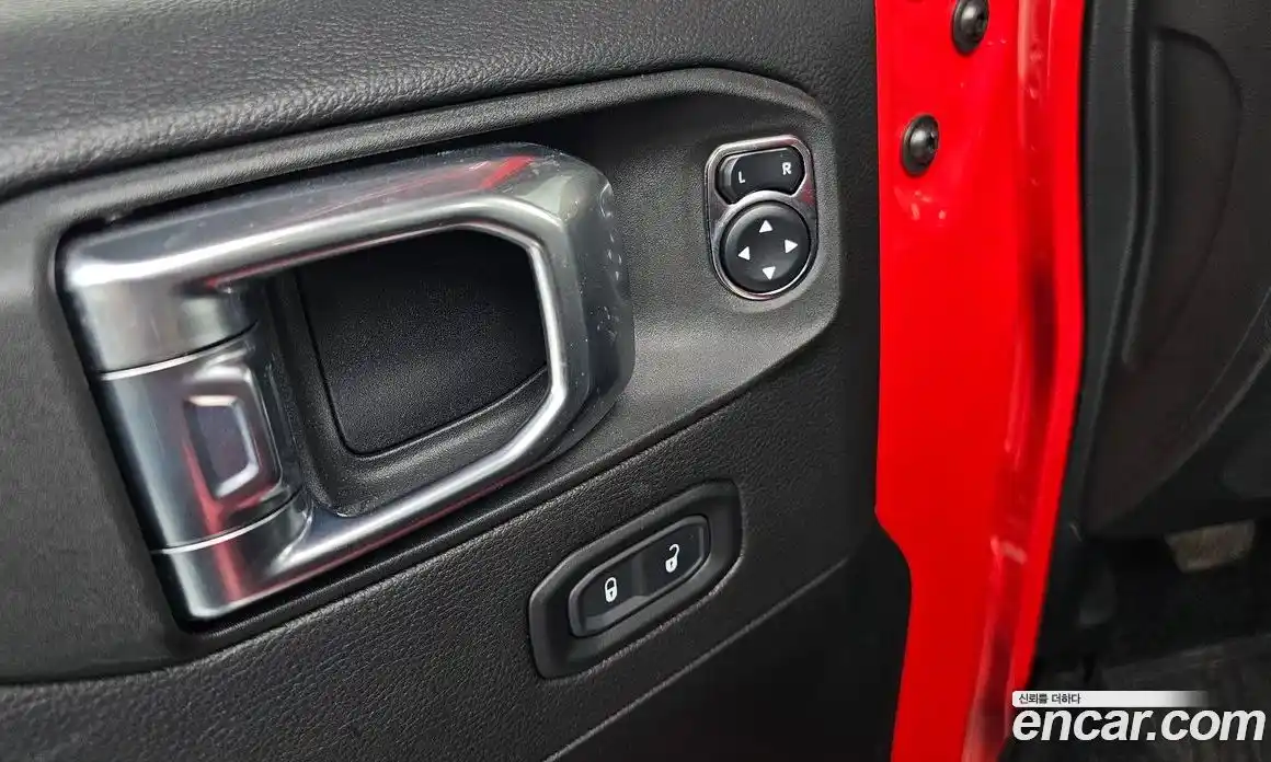 Jeep Wrangler 2021 2.0 гидро в Москве № 169440, фото 17