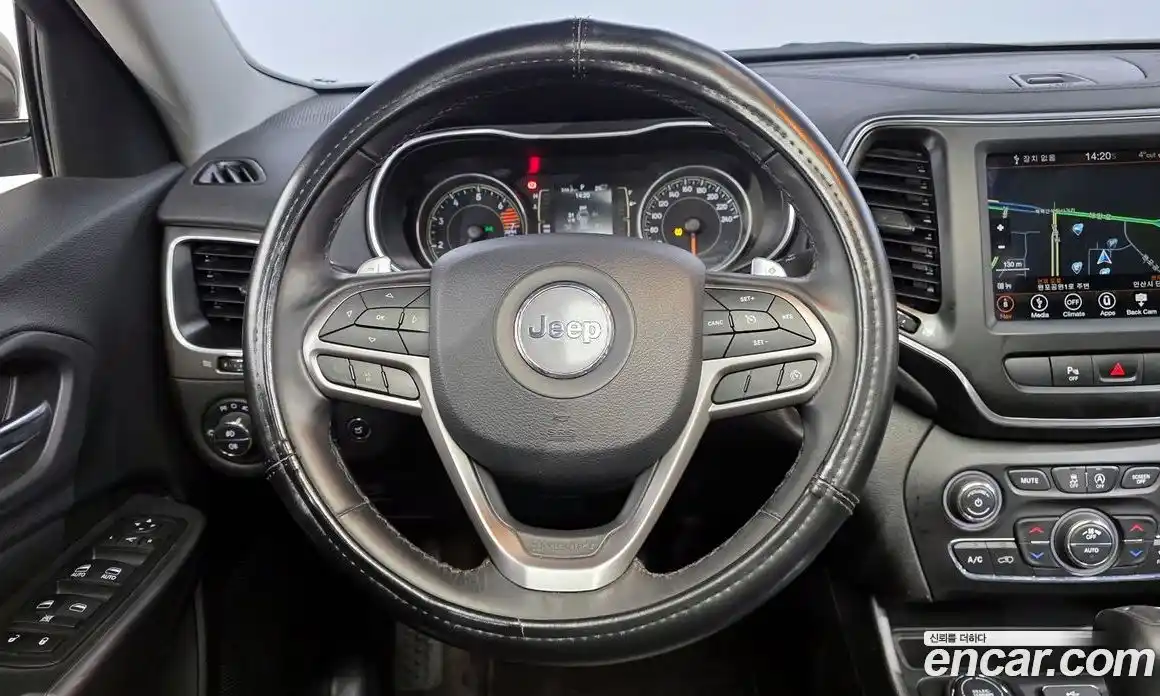 Jeep Cherokee 2018 2.4 гидро в Москве № 169752, фото 13