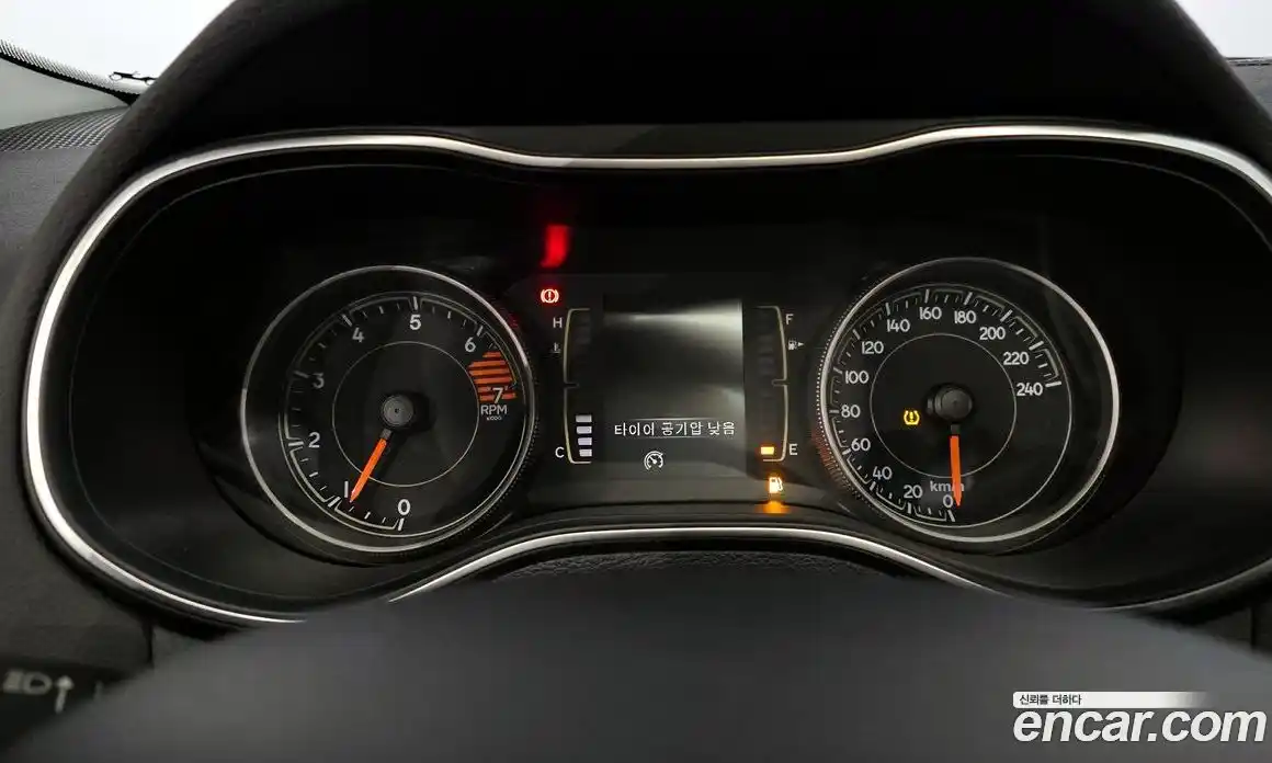 Jeep Cherokee 2018 2.4 гидро в Москве № 169752, фото 8