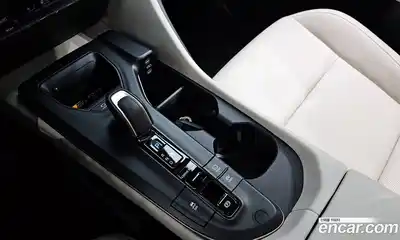 Toyota Crown 2023 2.5 гидро в Москве № 170286, миниатюра 9