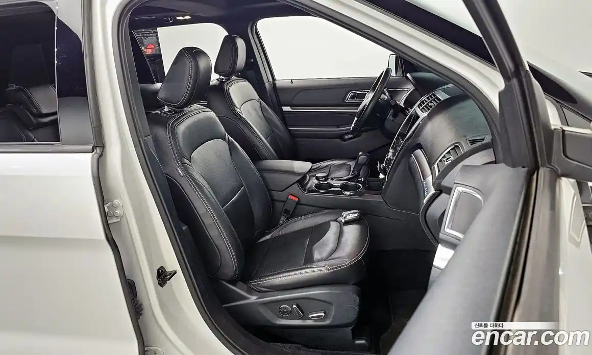 Ford Explorer 2018 2.3 гидро в Москве № 170967, фото 12