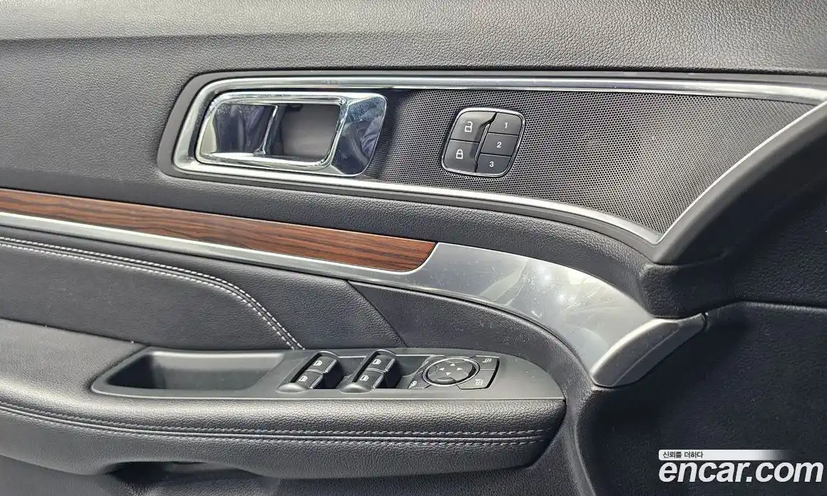 Ford Explorer 2018 2.3 гидро в Москве № 170967, фото 14