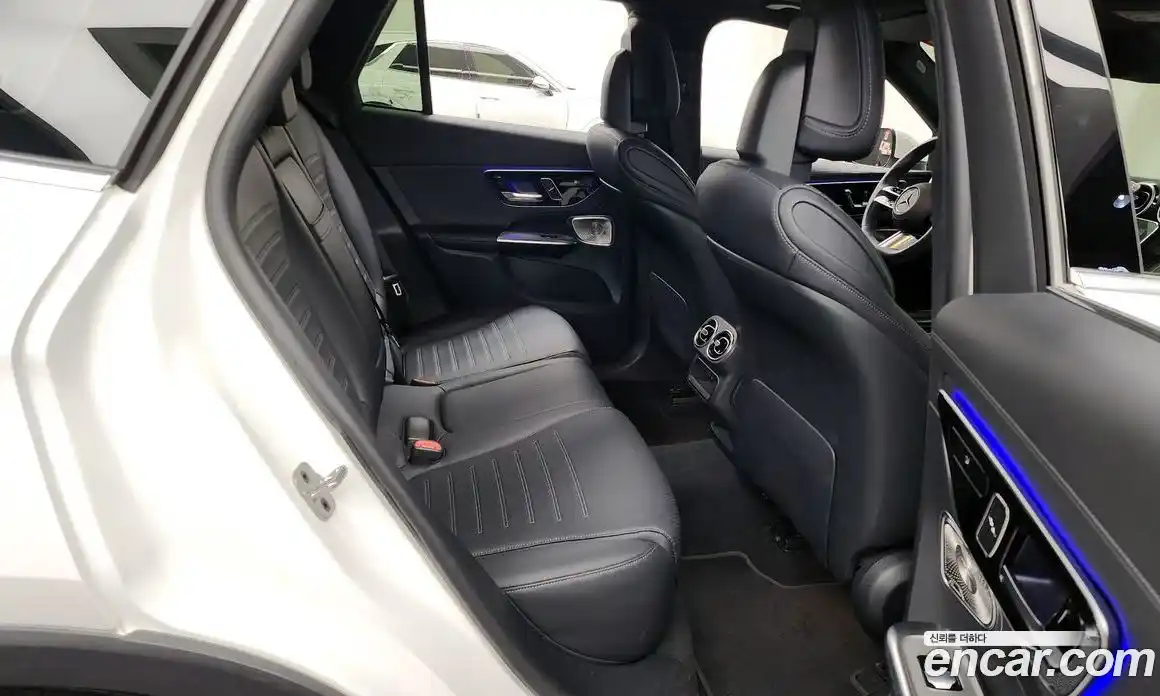 Mercedes-Benz GLC-Class 2024 2.0 гидро в Москве № 174934, фото 12