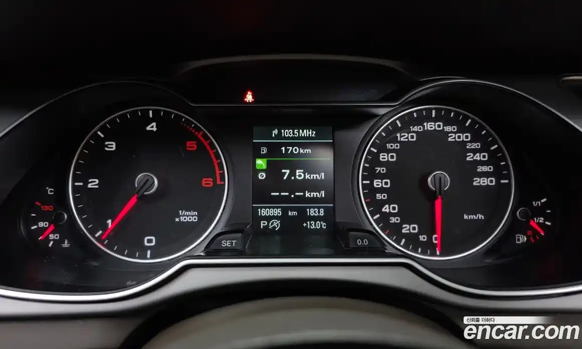 Audi A4 2015 2.0 гидро в Москве № 181255, фото 8