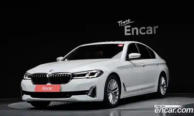 BMW 5-Series, 2022