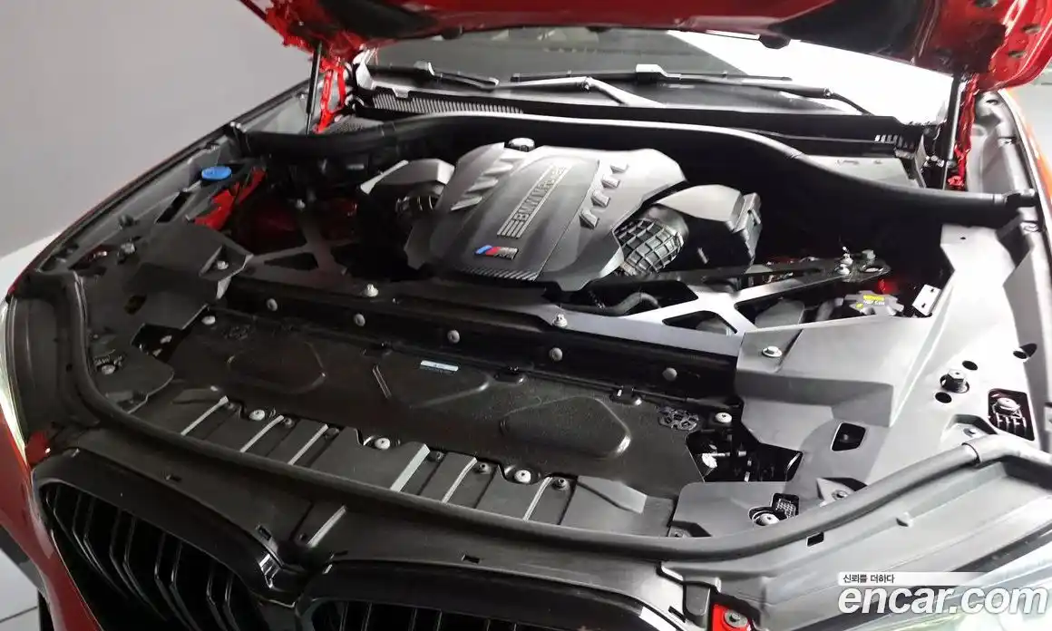 BMW X6M 2021 4.4 гидро в Москве № 191658, фото 6