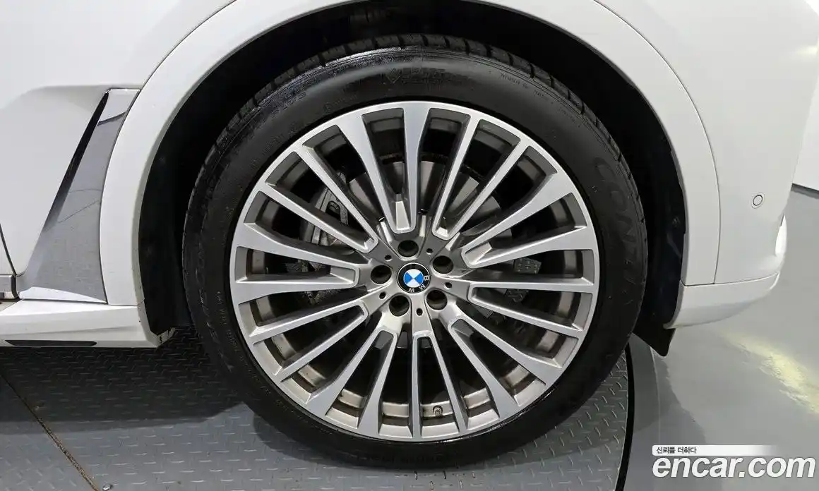 BMW X7 2022 3.0 гидро в Москве № 192979, фото 5