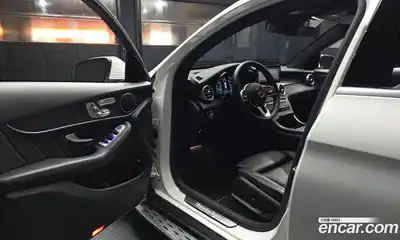 Mercedes-Benz GLC-Class 2020 2.0 гидро в Москве № 194435, миниатюра 10